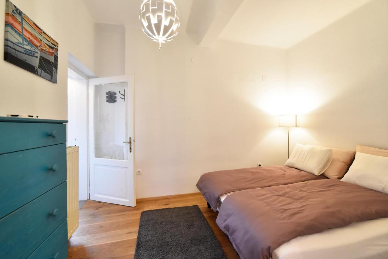 Cosy Lu Apartment Загреб Экстерьер фото